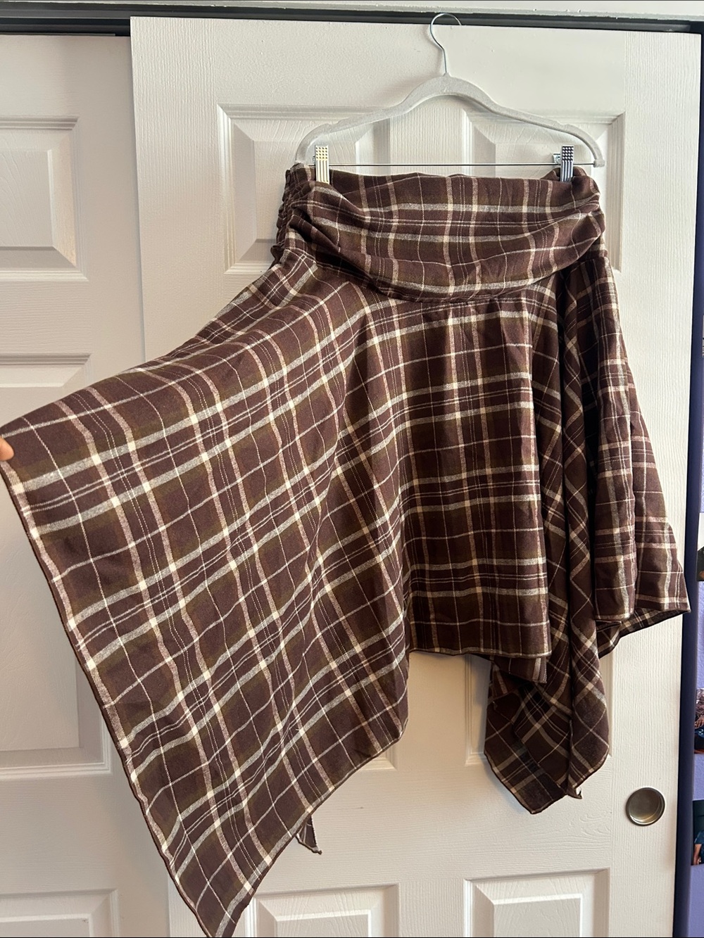 Brown Plaid Asymmetric Handkerchief Hem Skirt - Picture 4 of 5